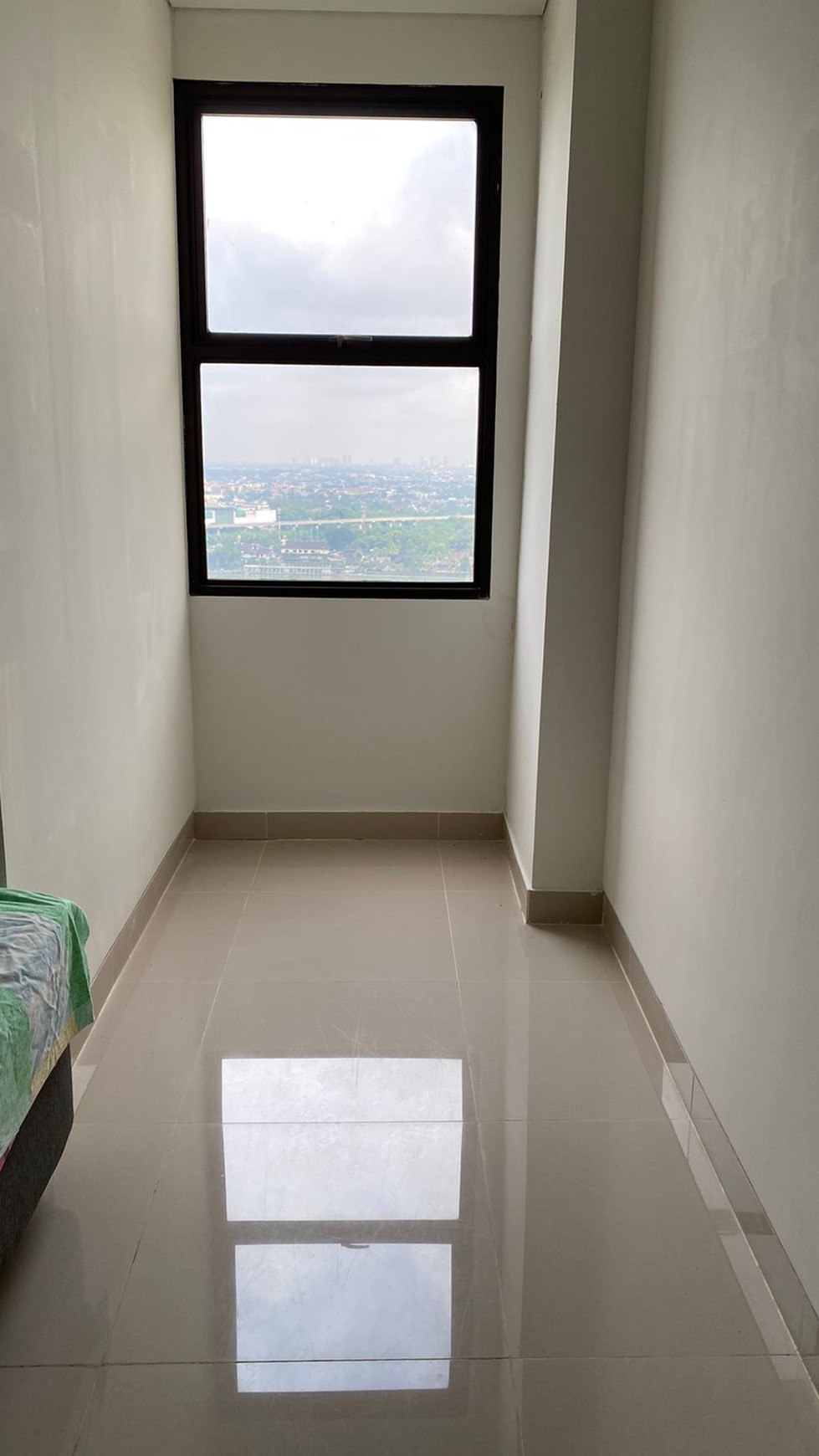 2 Bed Room Apartemen Trans Park Cibubur - Posisi Hoek dan View Bagus