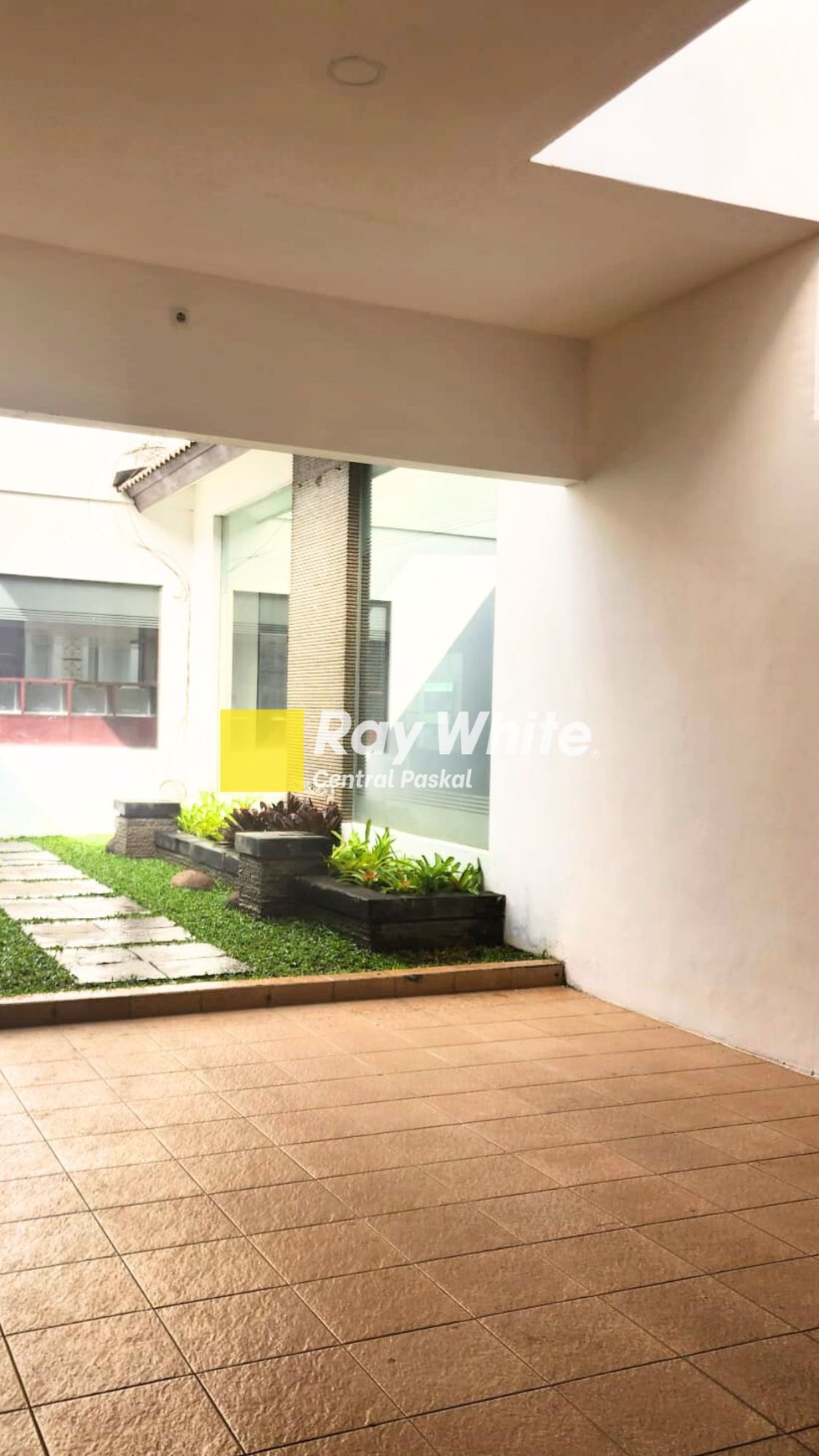 Dijual Rumah di Setra Indah Sukajadi Bandung