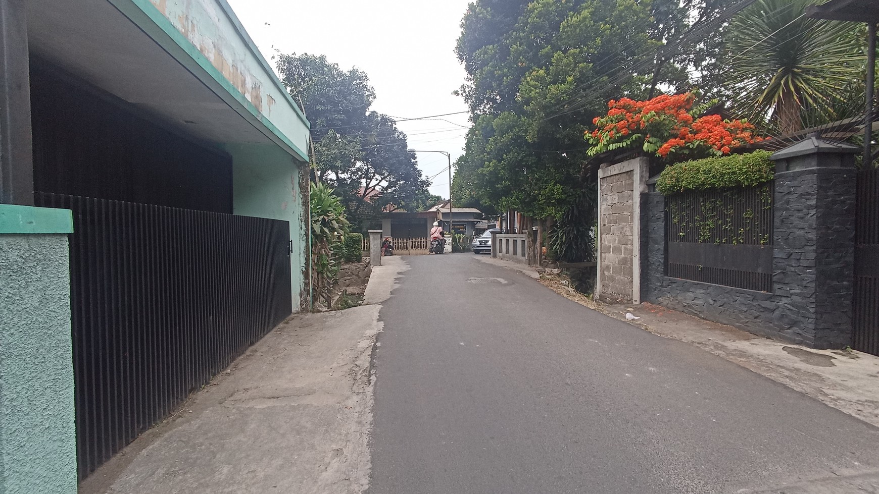 Rumah Asri di Mainroad jl Soma, Kiaracondong