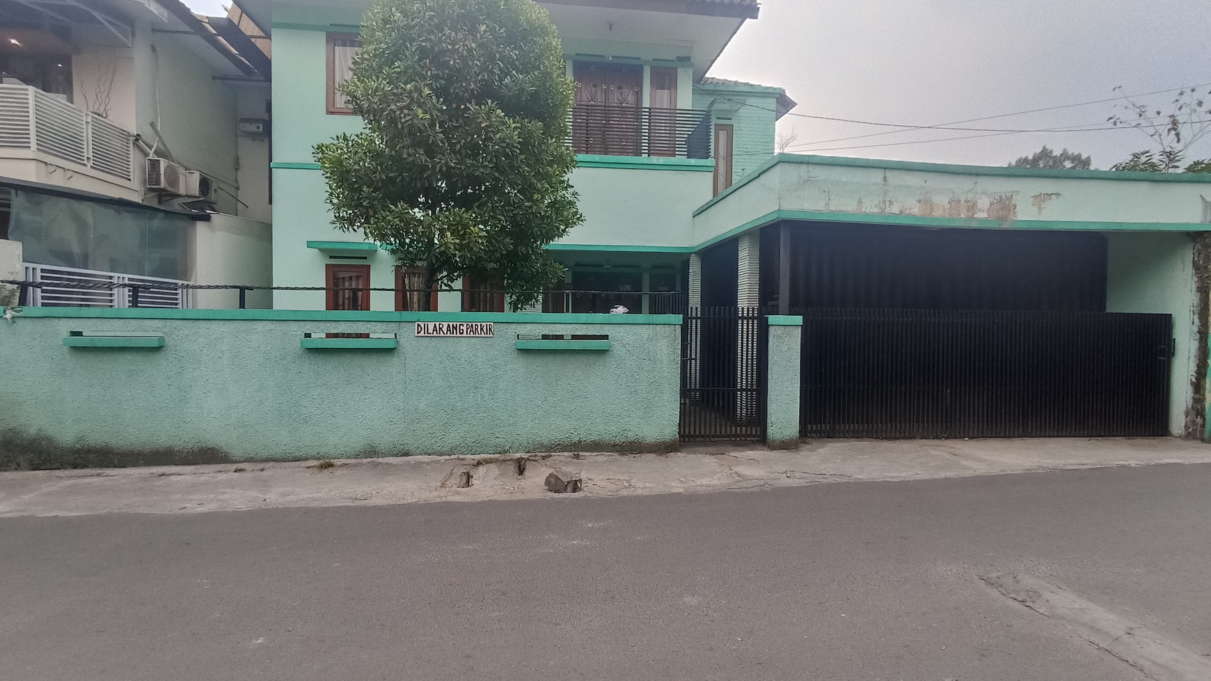 Rumah Asri di Mainroad jl Soma, Kiaracondong