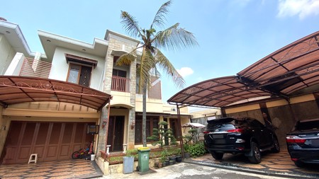 Dijual Rumah Bagus  Hook Town House Fatmawati 