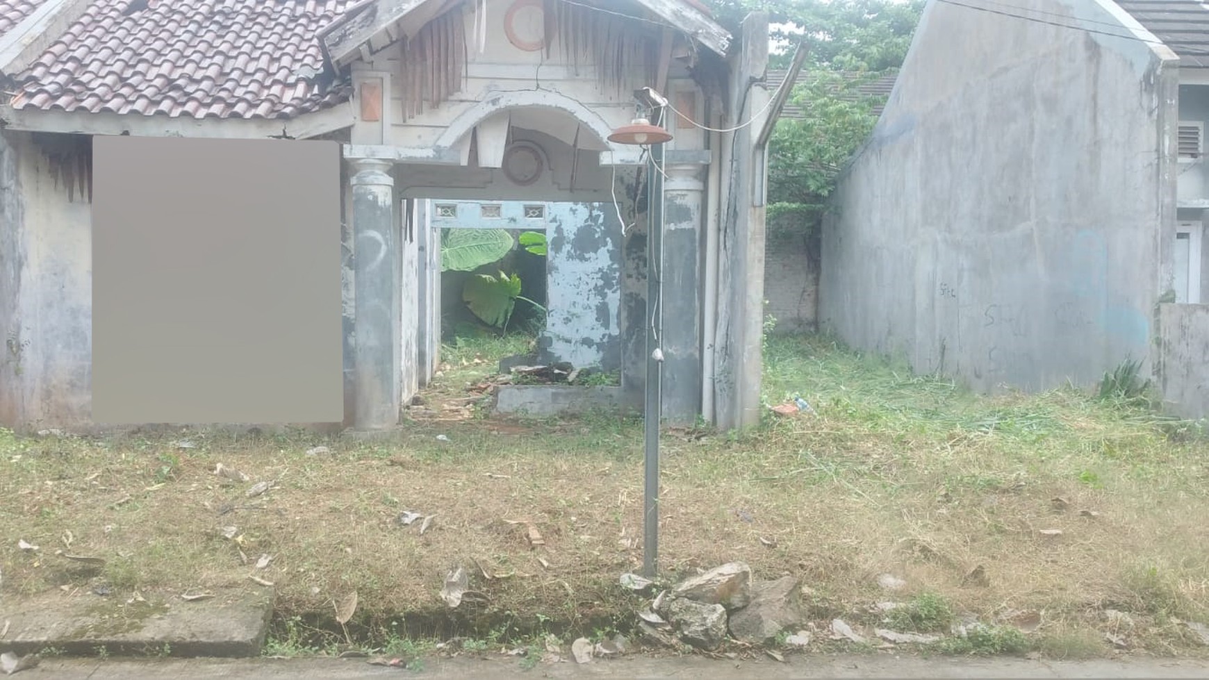 Dijual Murah Rumah Hitung Tanah dan Lokasi Strategis Dalam Cluster Griya Rajawali