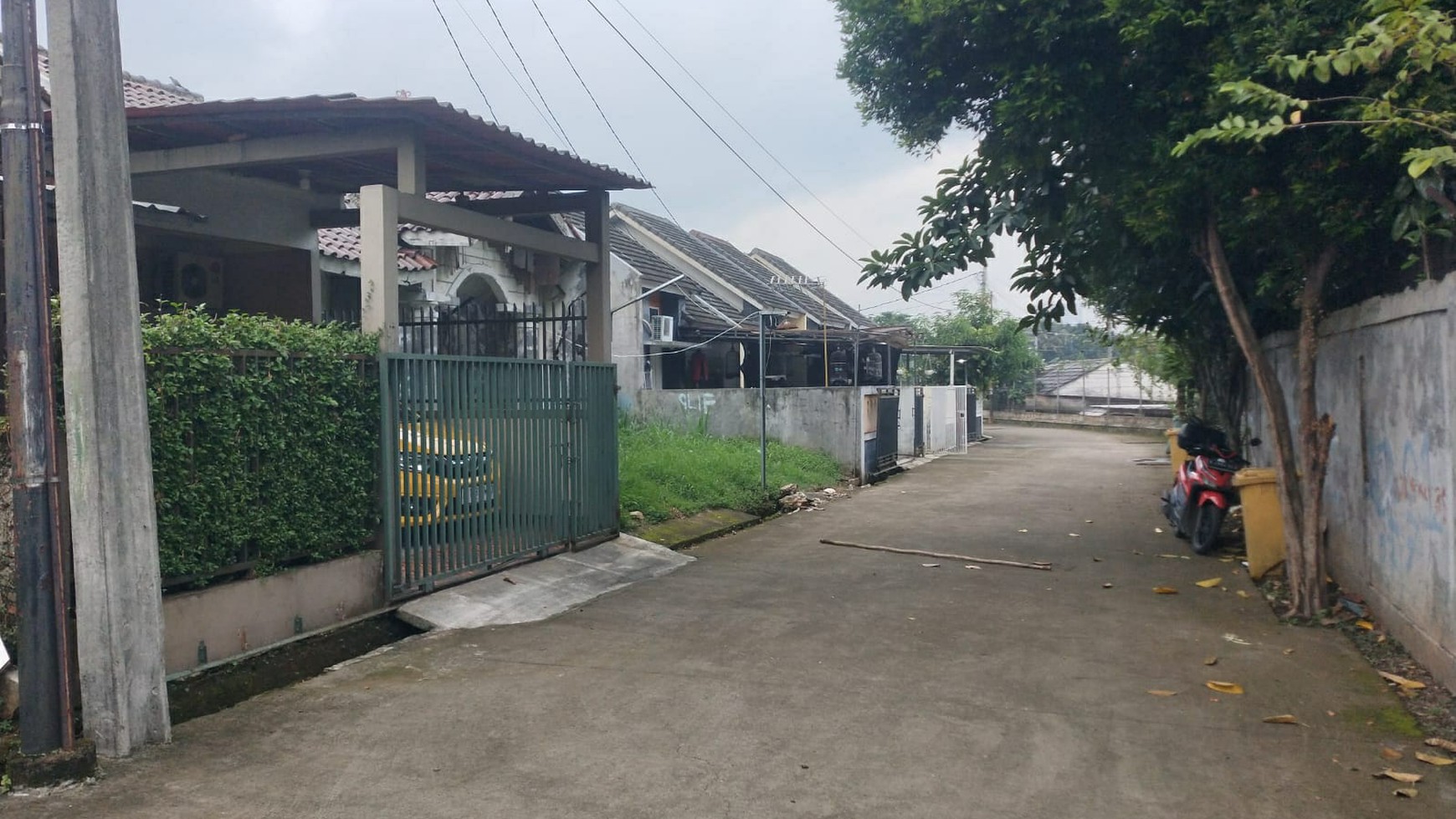 Dijual Murah Rumah Hitung Tanah dan Lokasi Strategis Dalam Cluster Griya Rajawali