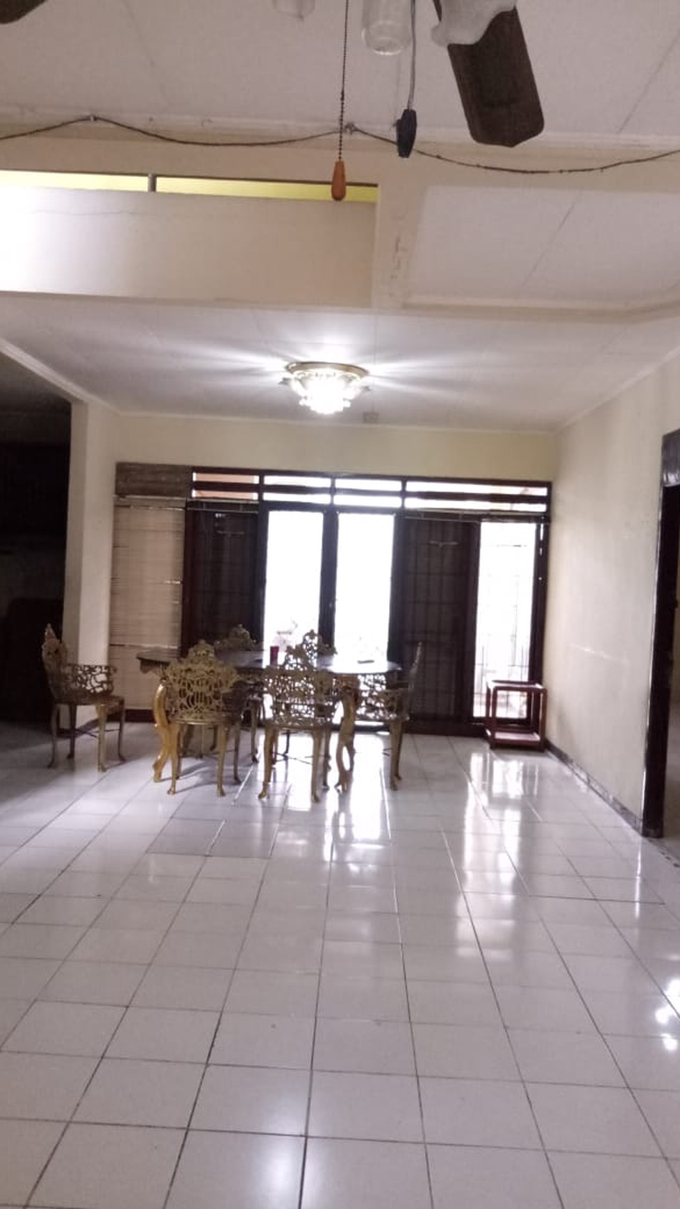 Rumah Hitung Tanah di dalam Cluster Bintaro Jaya sektor 3A.