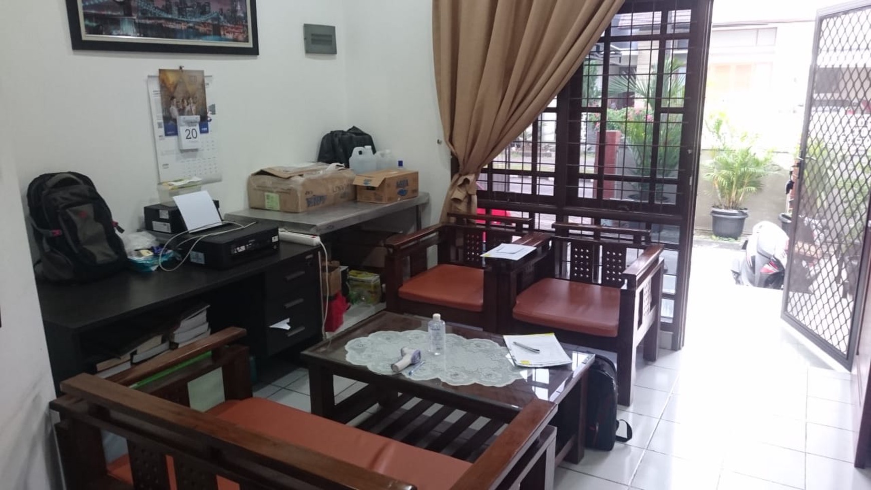 Rumah dijual luas 300m2 harga nego. daerah Villa Melati Mas, serpong Tangerang Banten