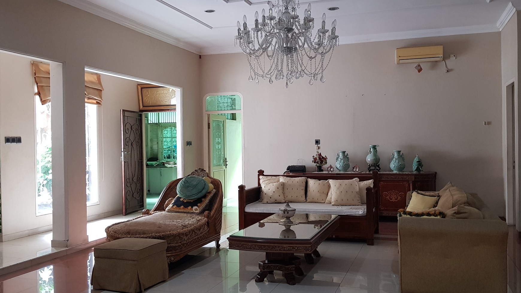 Rumah Mewah 2 Lantai di Jl. Makmur Ciracas Jakarta Timur