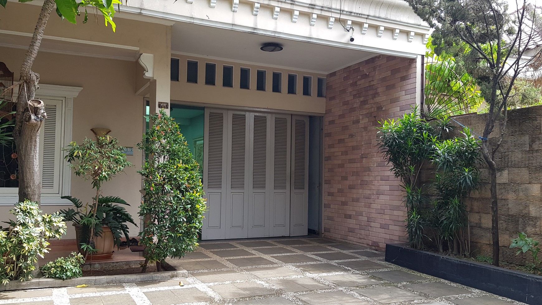 Rumah Mewah 2 Lantai di Jl. Makmur Ciracas Jakarta Timur