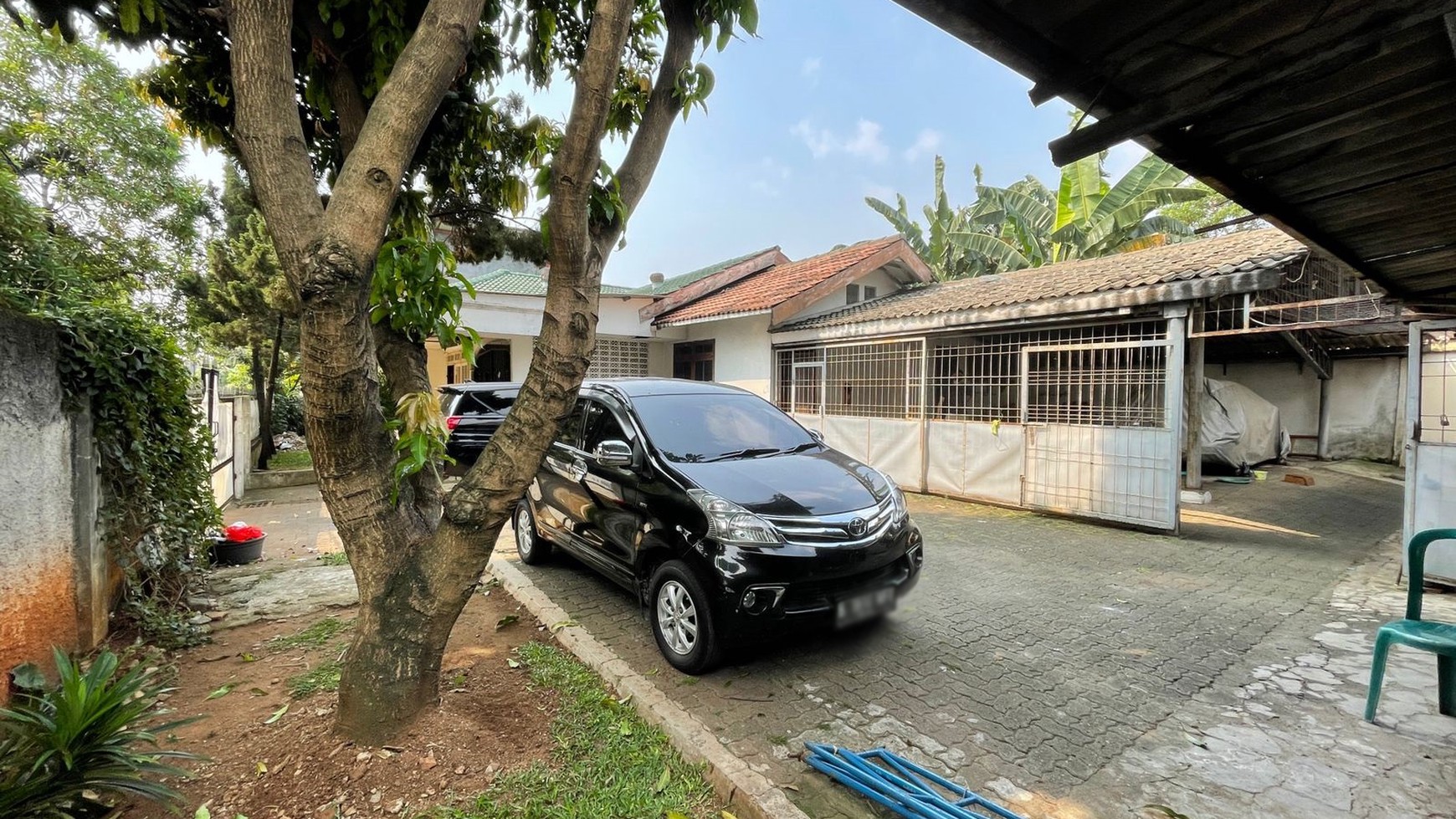 Rumah Hitung Tanah depan Taman @Bintaro Permai