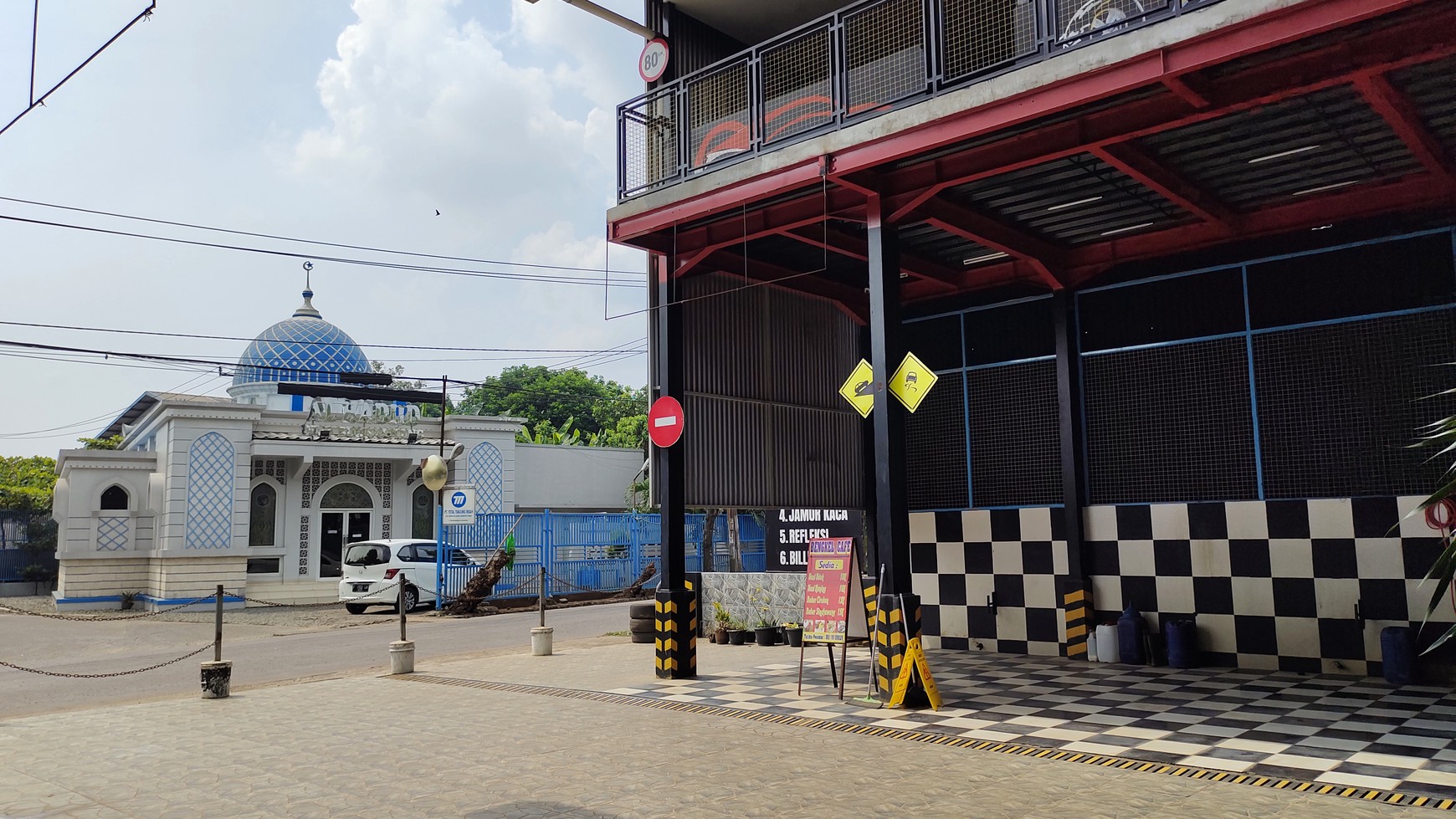 Bengkel Mobil, Car Wash Coffee Shop di Jl. Raya Burangkeng Setu Bekasi 