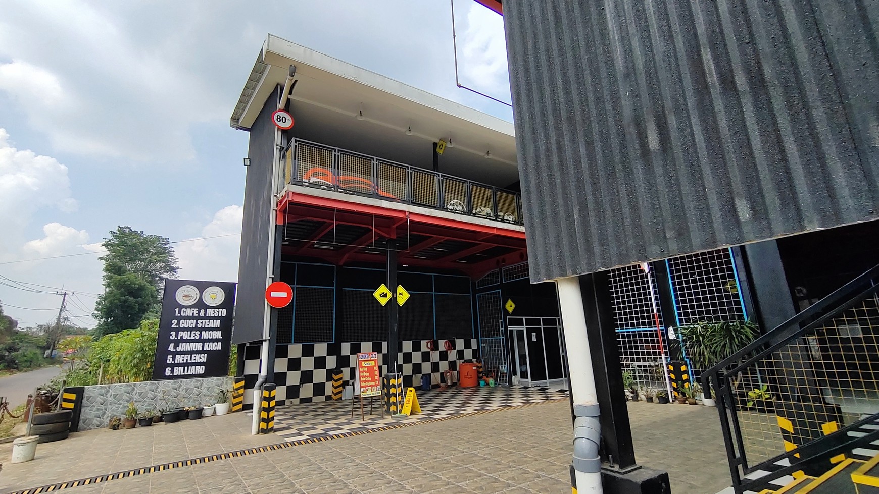 Bengkel Mobil, Car Wash Coffee Shop di Jl. Raya Burangkeng Setu Bekasi 