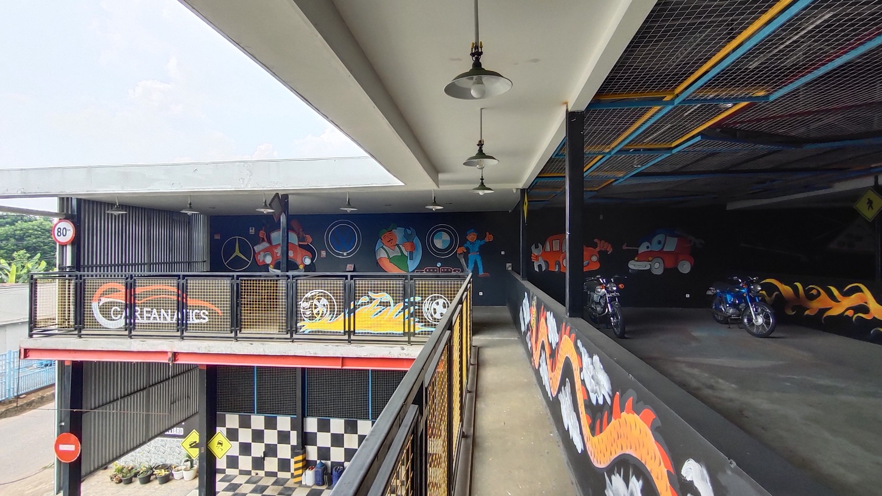 Bengkel Mobil, Car Wash Coffee Shop di Jl. Raya Burangkeng Setu Bekasi 