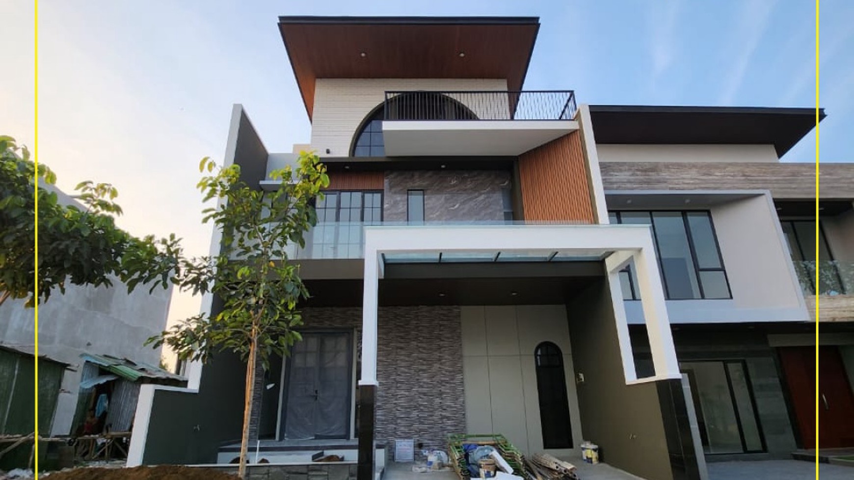 New Gress Modern Rooftop! Rumah Woodland Citraland