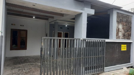 Dijual rumah di surya residence