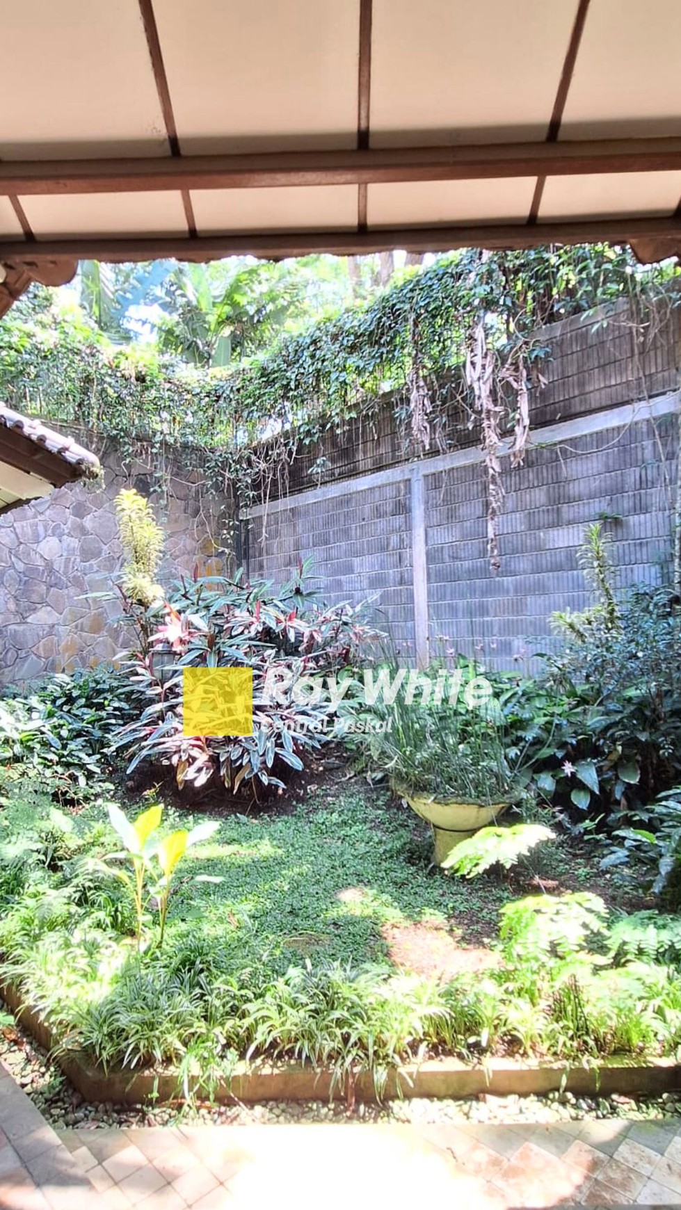 Dijual Rumah Mewah Gaya Luxury Di Dago Asri