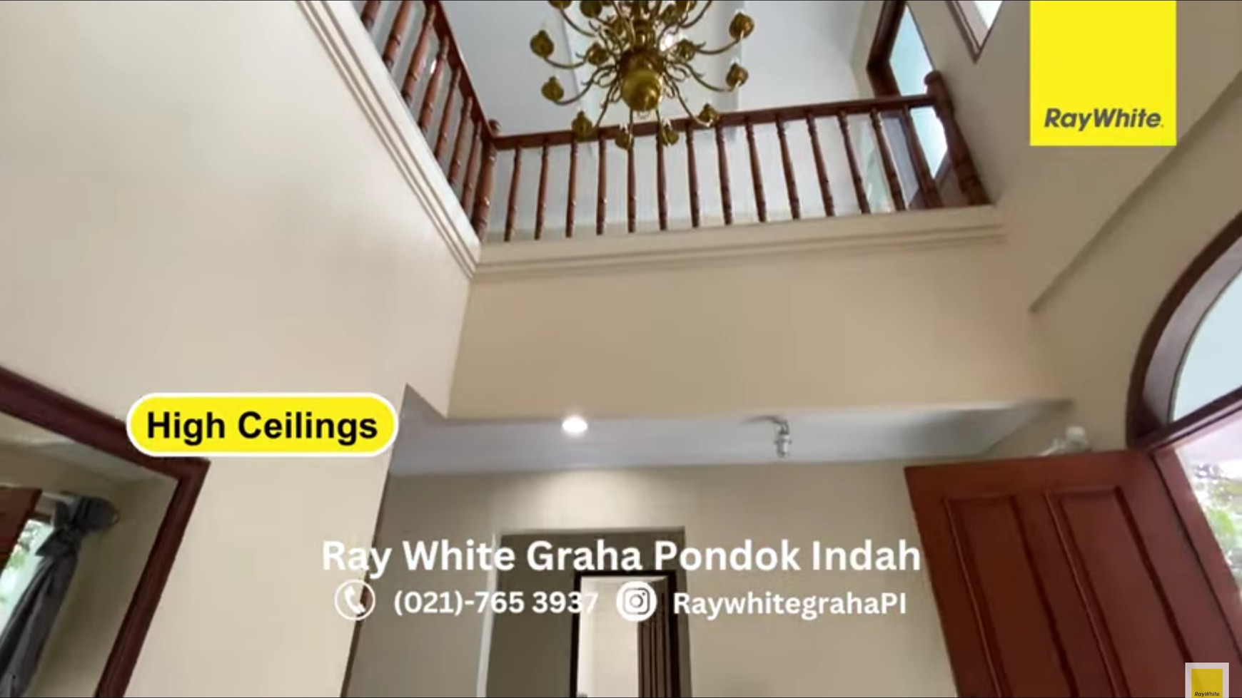 DI SEWAKAN RUMAH PONDOK INDAH SEMI FURNISHED