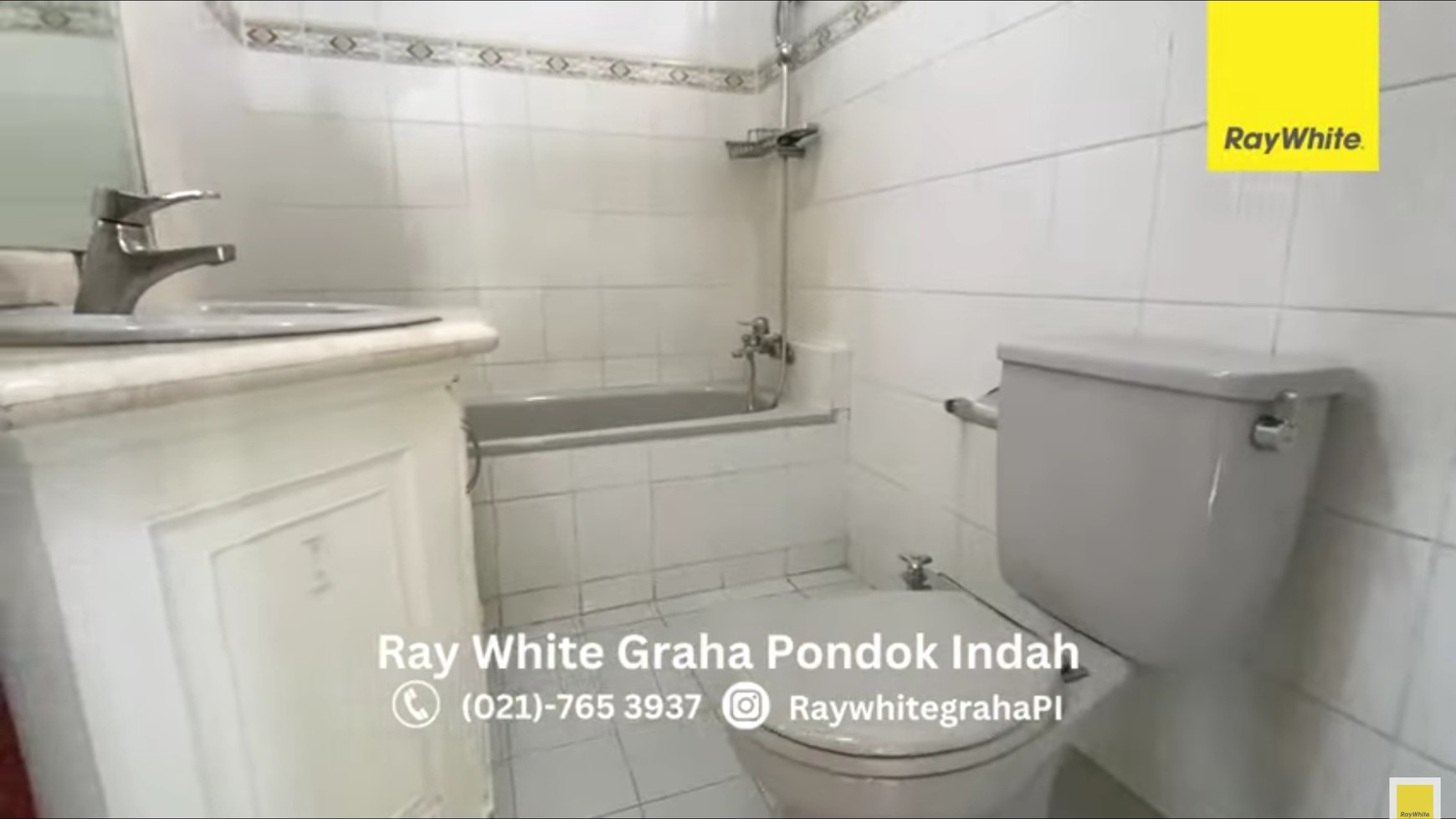 DI SEWAKAN RUMAH PONDOK INDAH SEMI FURNISHED