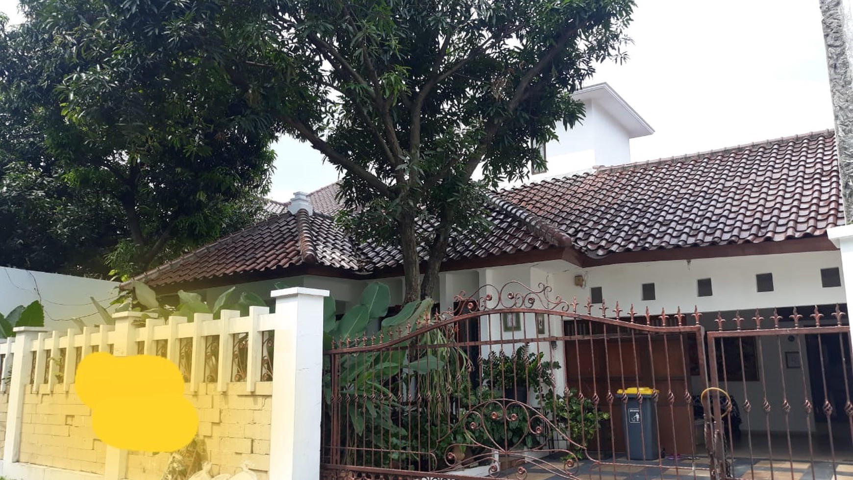 Rumah siap huni dekat stts KA di Pondok Ranji Bintaro TangSel...