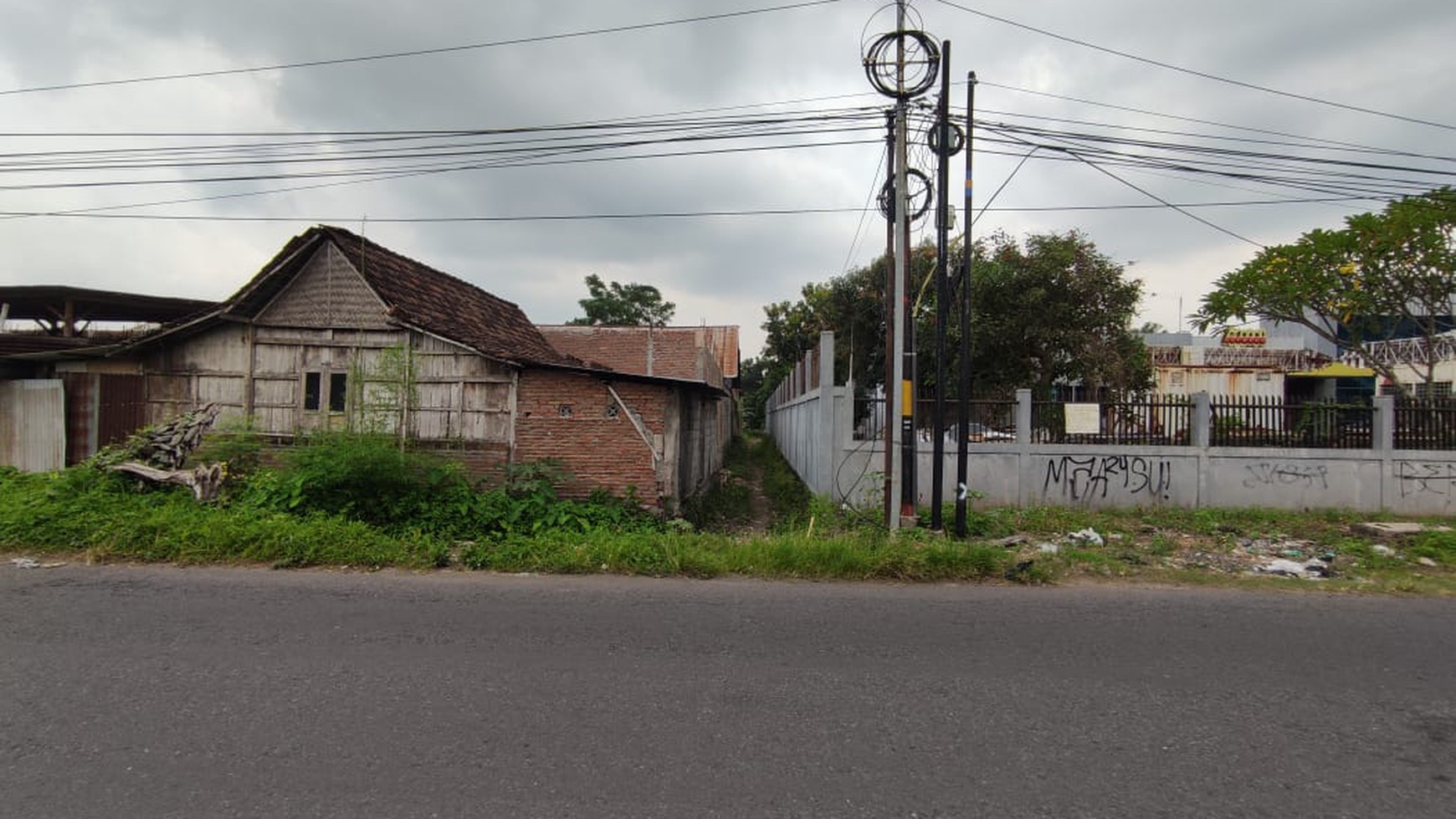 Tanah 235 Meter Persegi Di Jl Karangnongko Dekat Ringroad Selatan