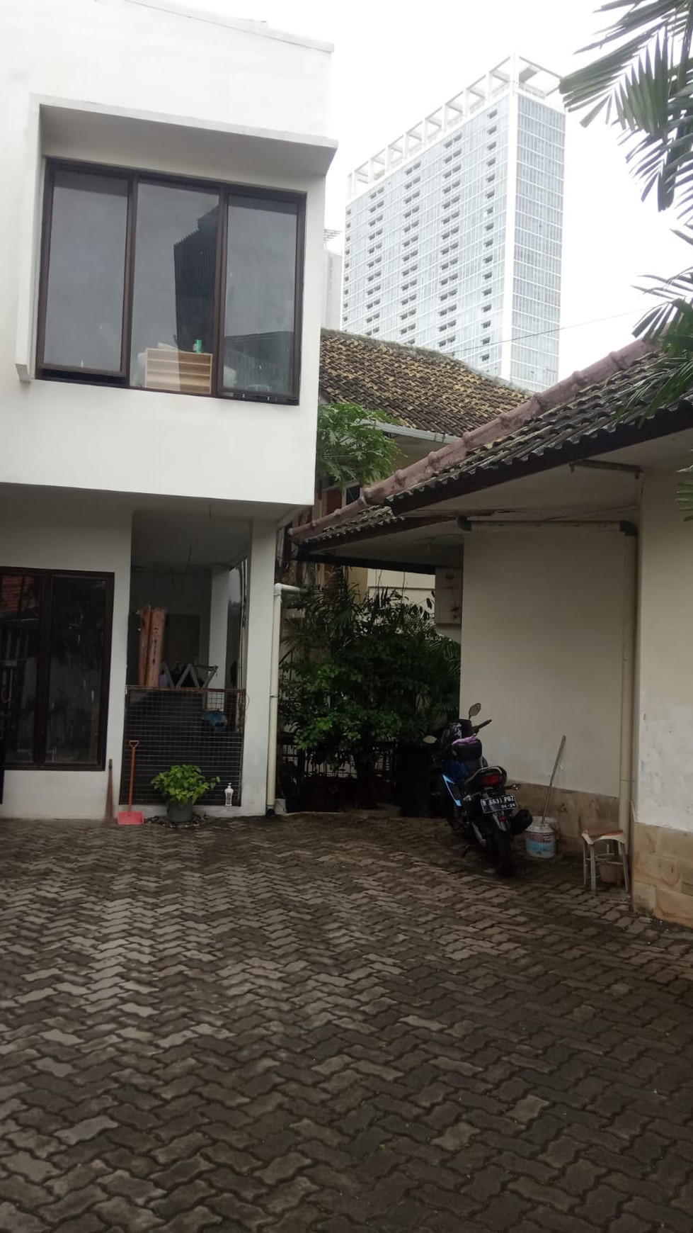 DIJUAL RUMAH di CIKINI,Jakarta Pusat,lokasi strategis