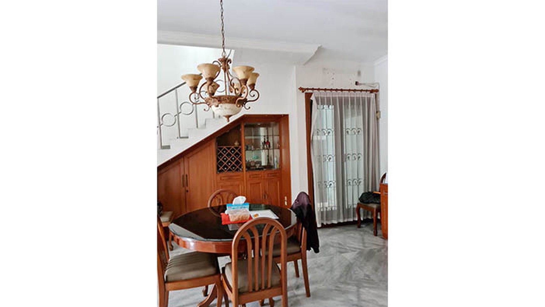 Rumah Semi Furnished Belakang Lokasari , Jl Badila, Taman Sari