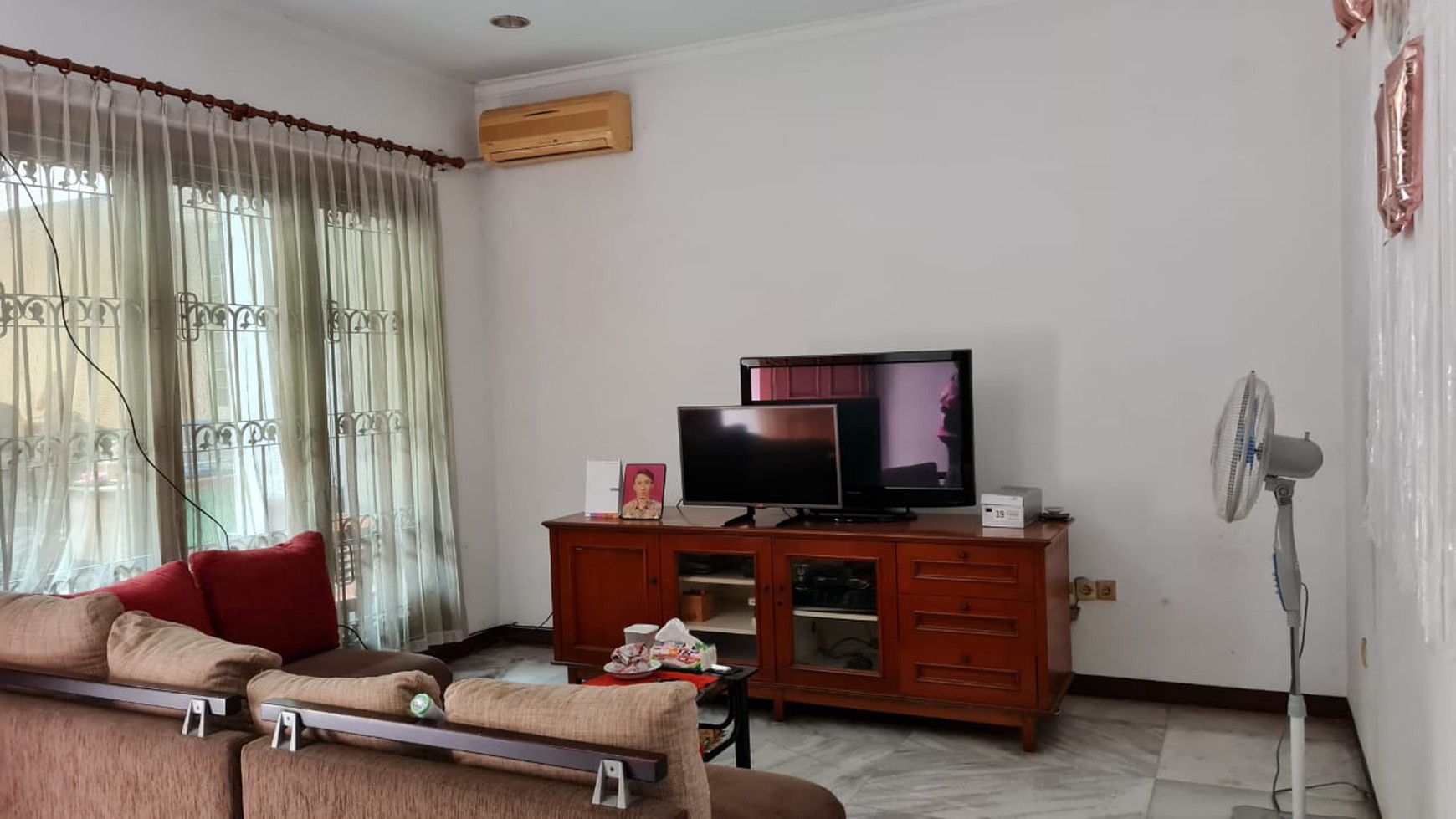 Rumah Semi Furnished Belakang Lokasari , Jl Badila, Taman Sari