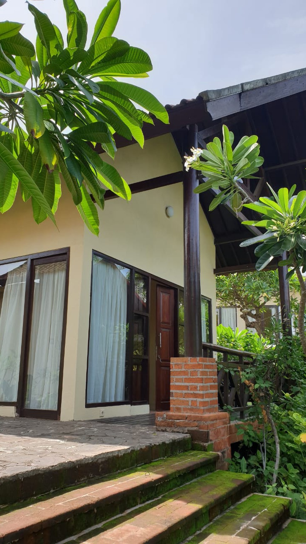 Dijual Cepat 12 Villa/Cottage dengan View Laut di Lovina Singaraja Bali