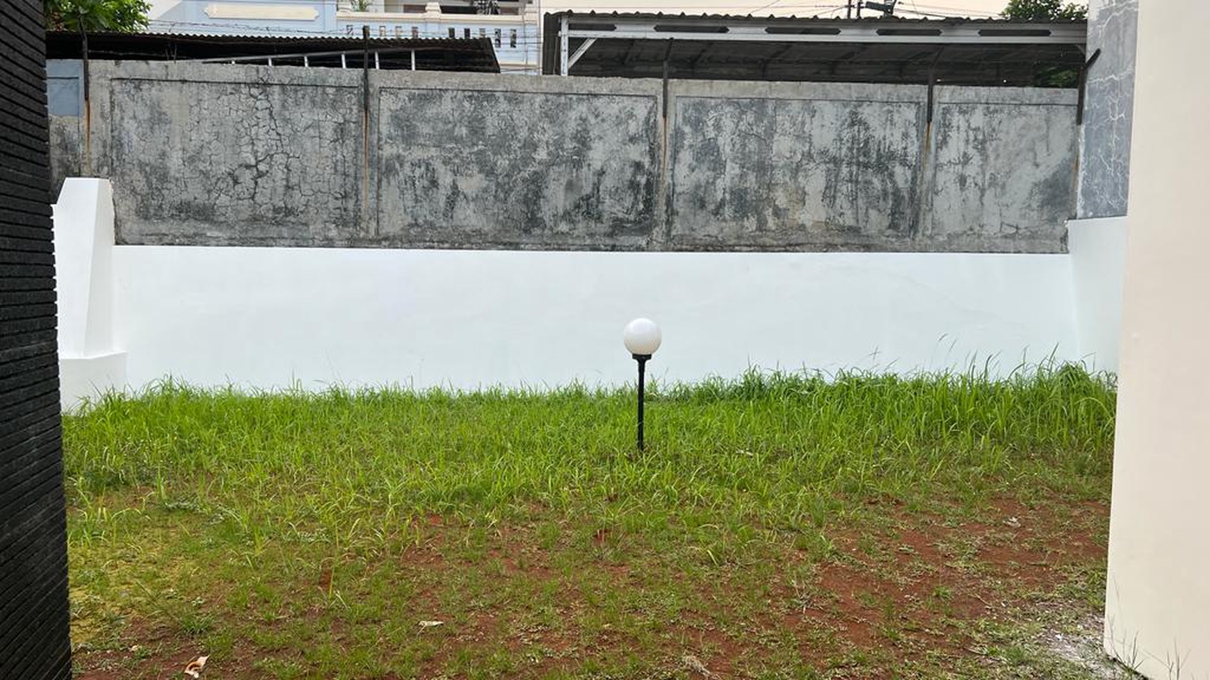 Rumah Minimalis Siap Huni dengan Halaman Belakang Luas @Villa Gunung Lestari