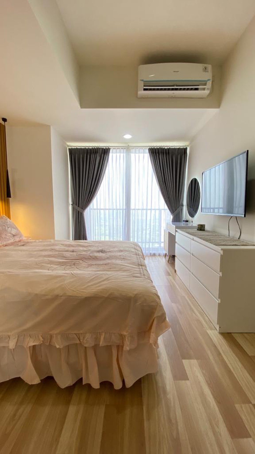 Apartemen Orange County Furnish Baru Siap Huni