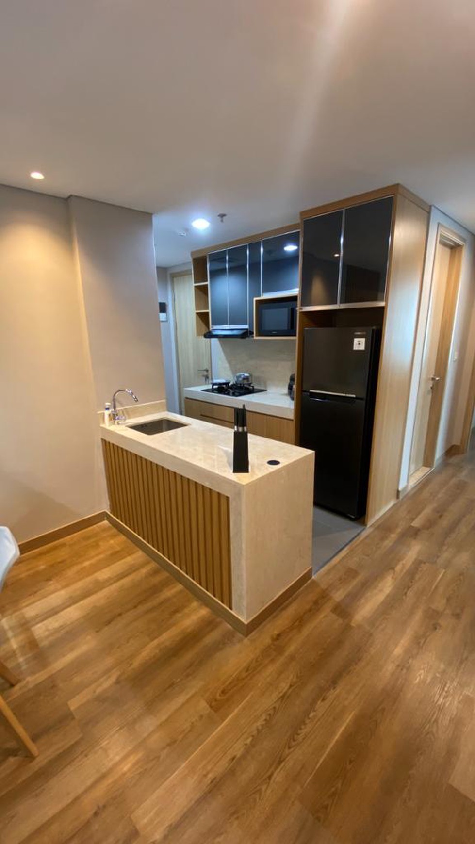 Apartemen Fully Furnished Holland Village Baru