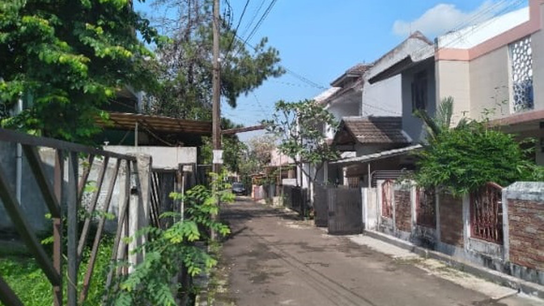 Rumah siap huni di Perumahan Mega Cinere,  Cinere - Depok