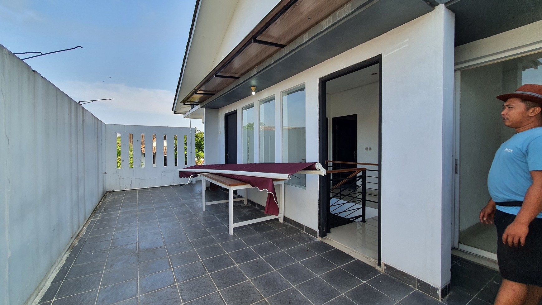 Rumah Cantik Split Level dengan Kolam Renang Andara Royal Fountain TownHouse