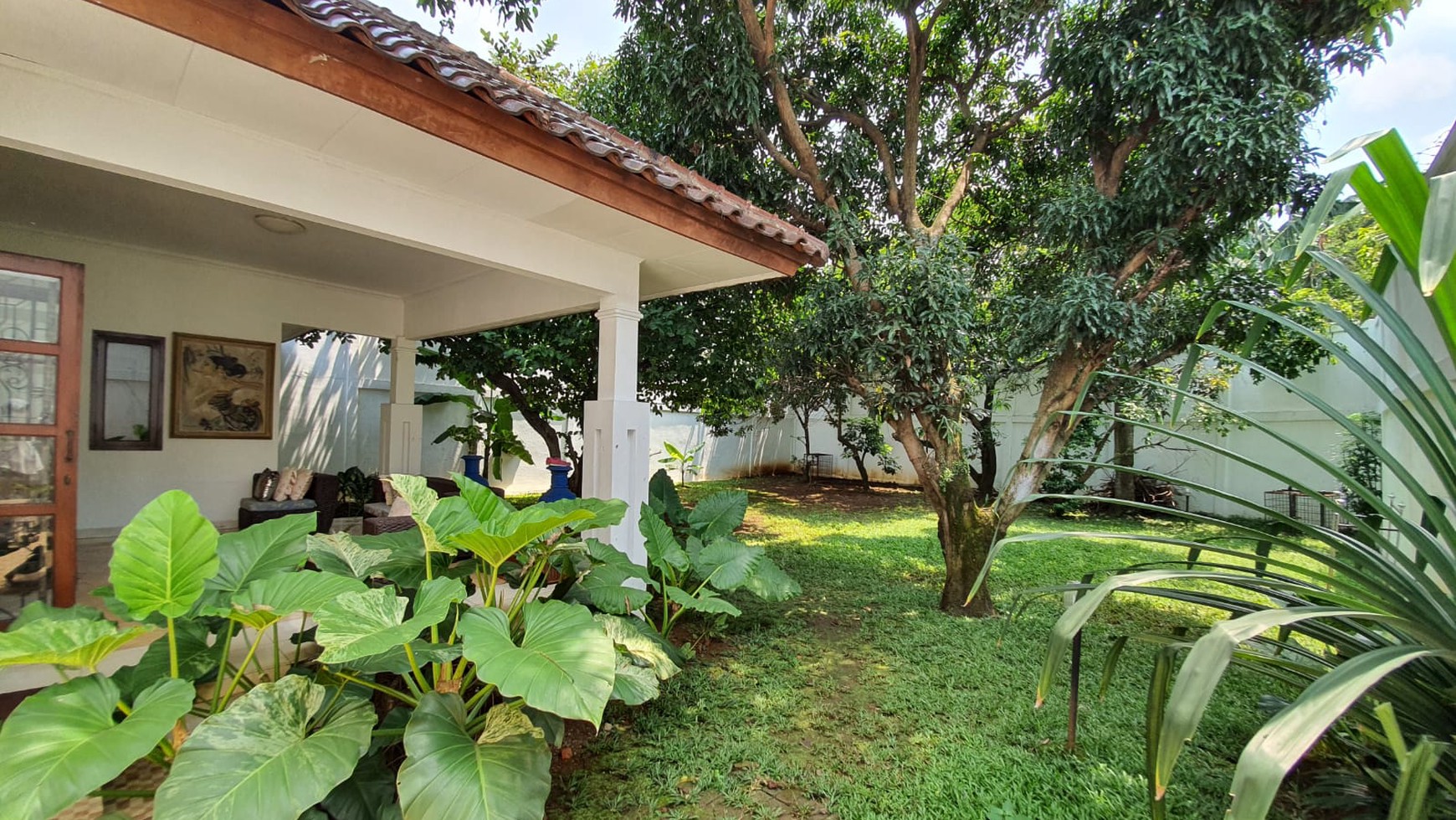 Rumah Strategis Dengan Halaman Belakang Luas dan Strategis @Jl Nusa Jaya, Pondok Ranji