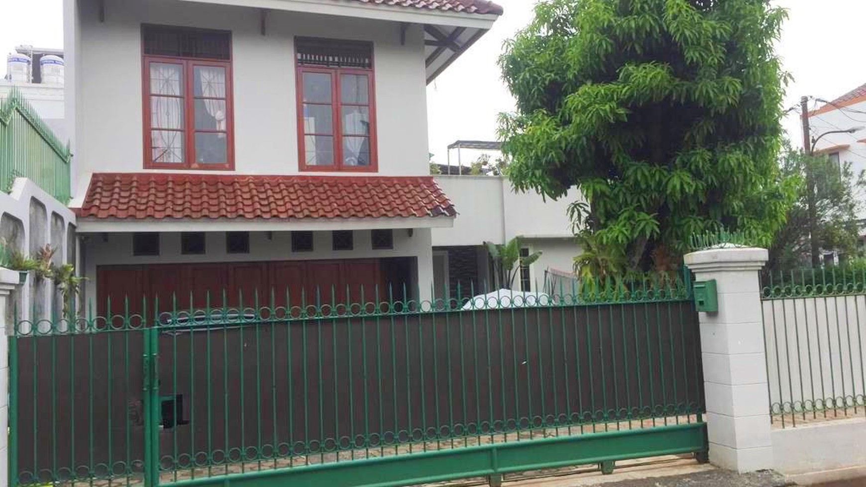 Rumah Luas bagus Kesehatan Bintaro turun harga!! Rumah mewah halaman Luas.