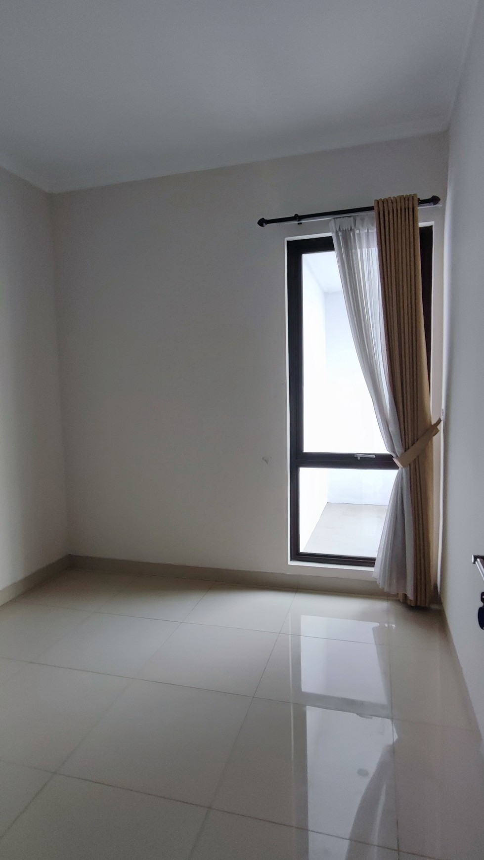 Dijual Rumah Bagus Siap Huni di Discovery Serenity, Sektor 9, Bintaro Jaya 