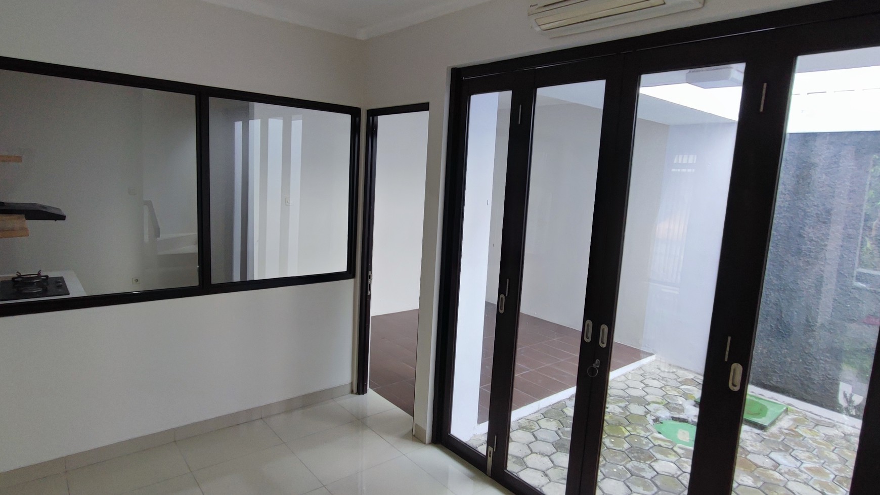 Dijual Rumah Bagus Siap Huni di Discovery Serenity, Sektor 9, Bintaro Jaya 