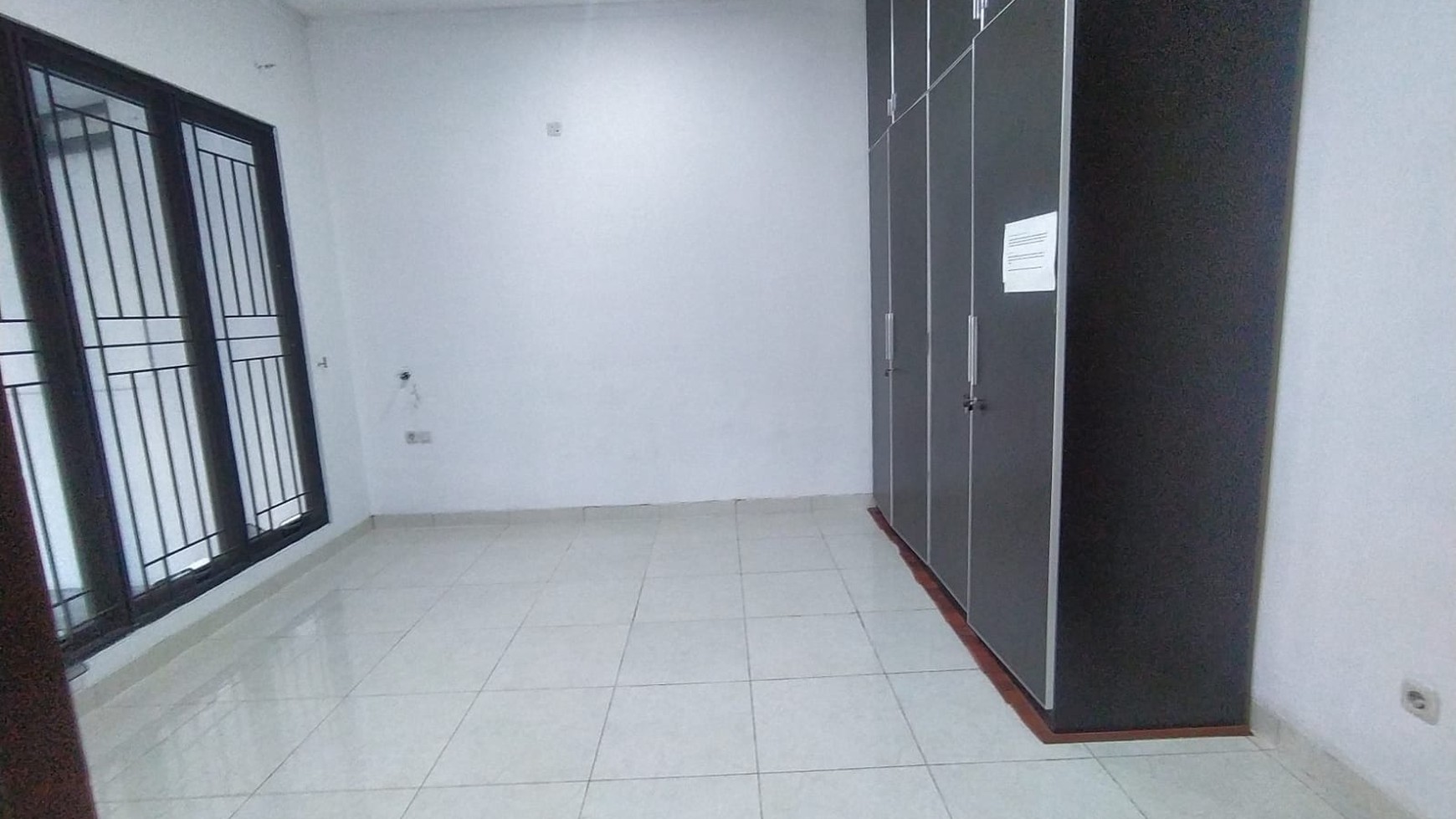 Rumah Hook Siap Huni & Hunian Nyaman @Emerald Residence, Bintaro