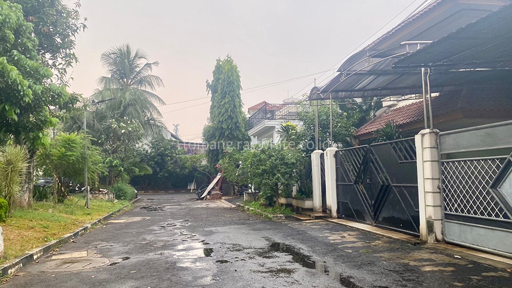 Rumah dijual di Duren Sawit