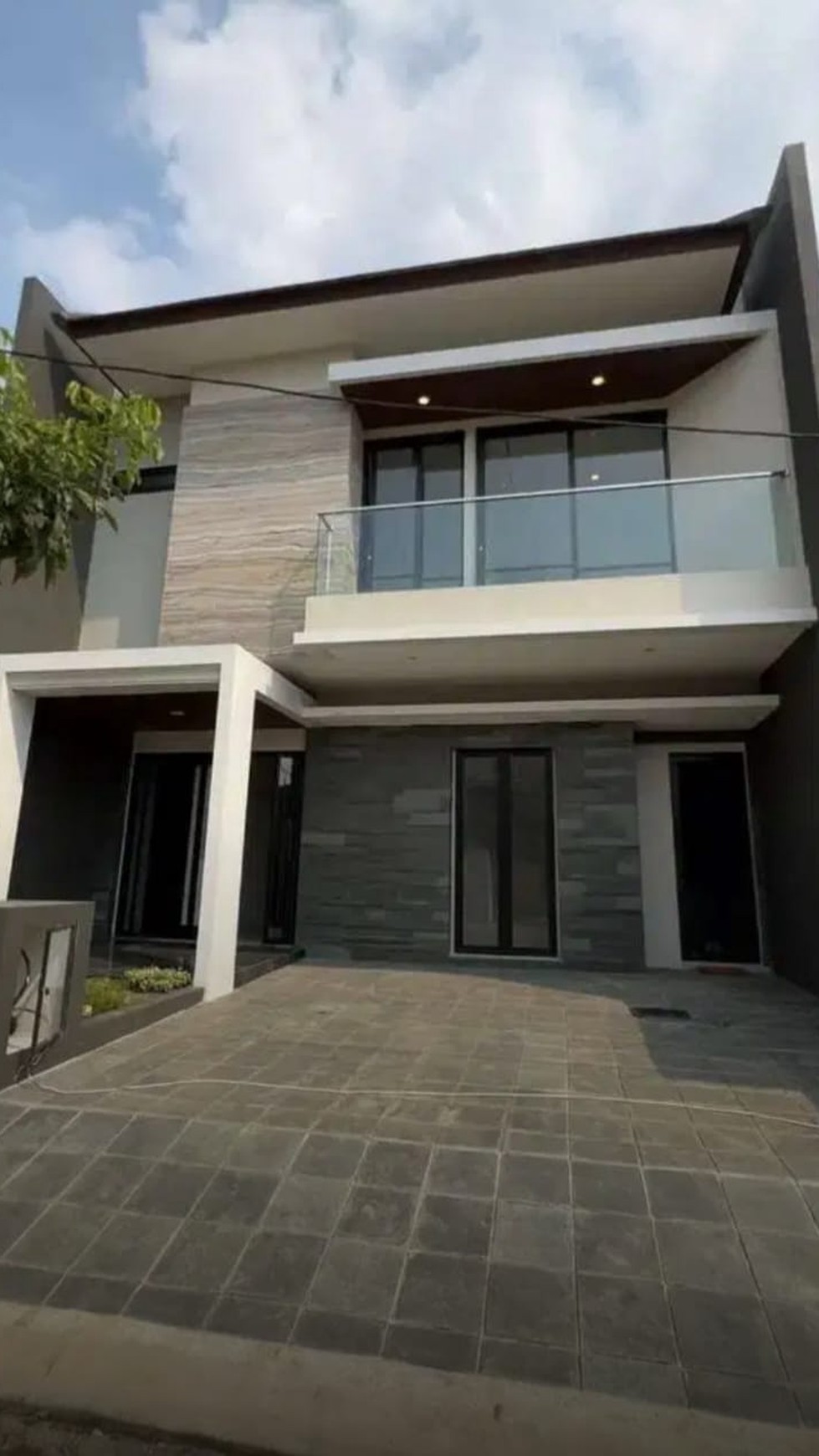 Dijual Rumah Baru Modern *Citraland Utama - area Woodland- Waterfront -Eastwood