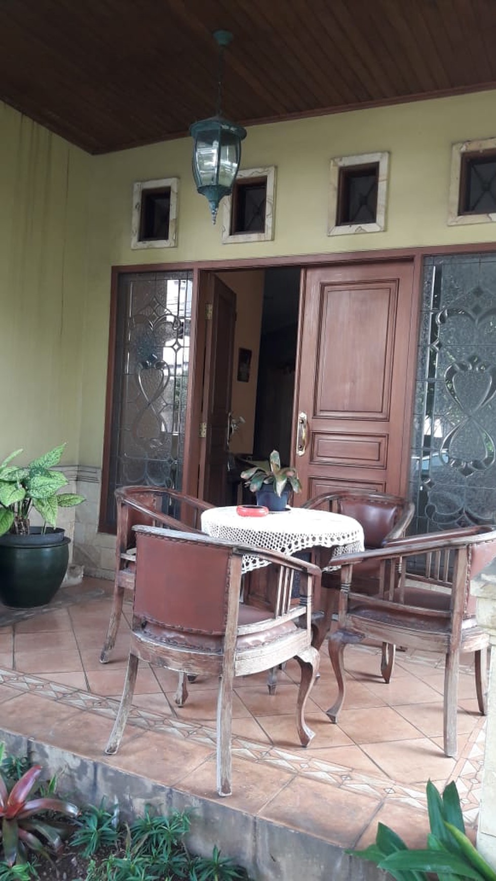 Rumah Asri Cantik Di Hook Bangunan Kokoh Harga Nego Sampai Deal di  Sektor 3 Bintaro