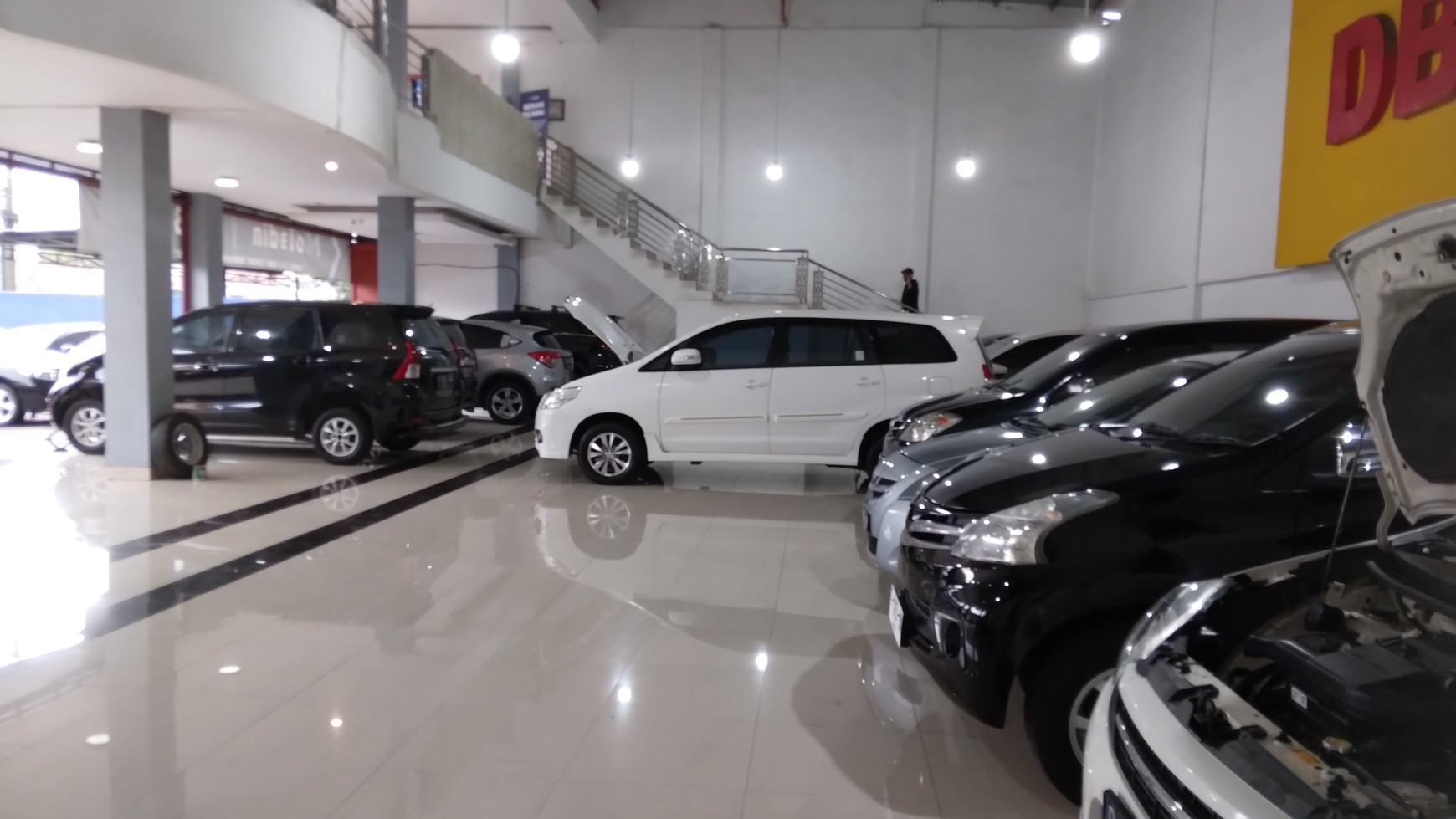 Showroom di bekasi mustika jaya,cocok untuk usaha