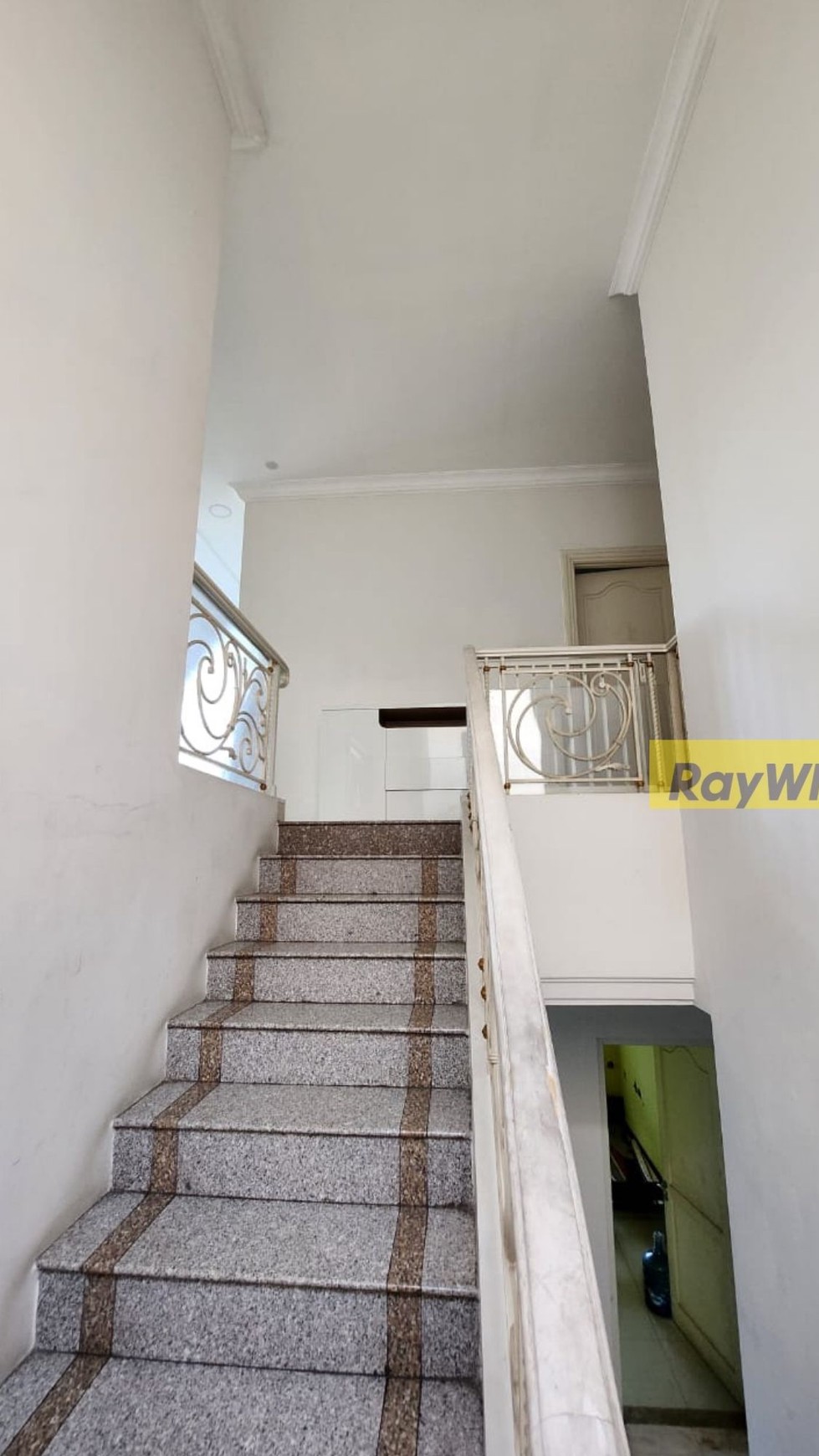 Murah!! Luas 335m2 cuma 4Man! Dijual Rumah Siap Huni Wisata Bukit Mas Surabaya Barat