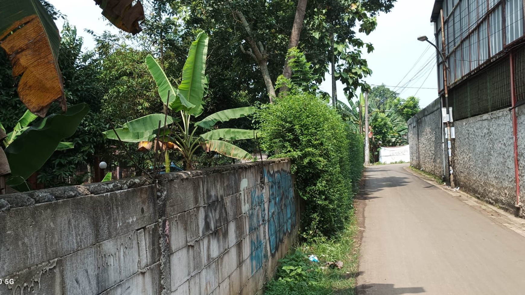 Rumah hitung tanah dg Lt 3945m2 bisa utk gudang cluster,dekat Kampus 2 UNPAM Buaran Serpong Tangsel. 