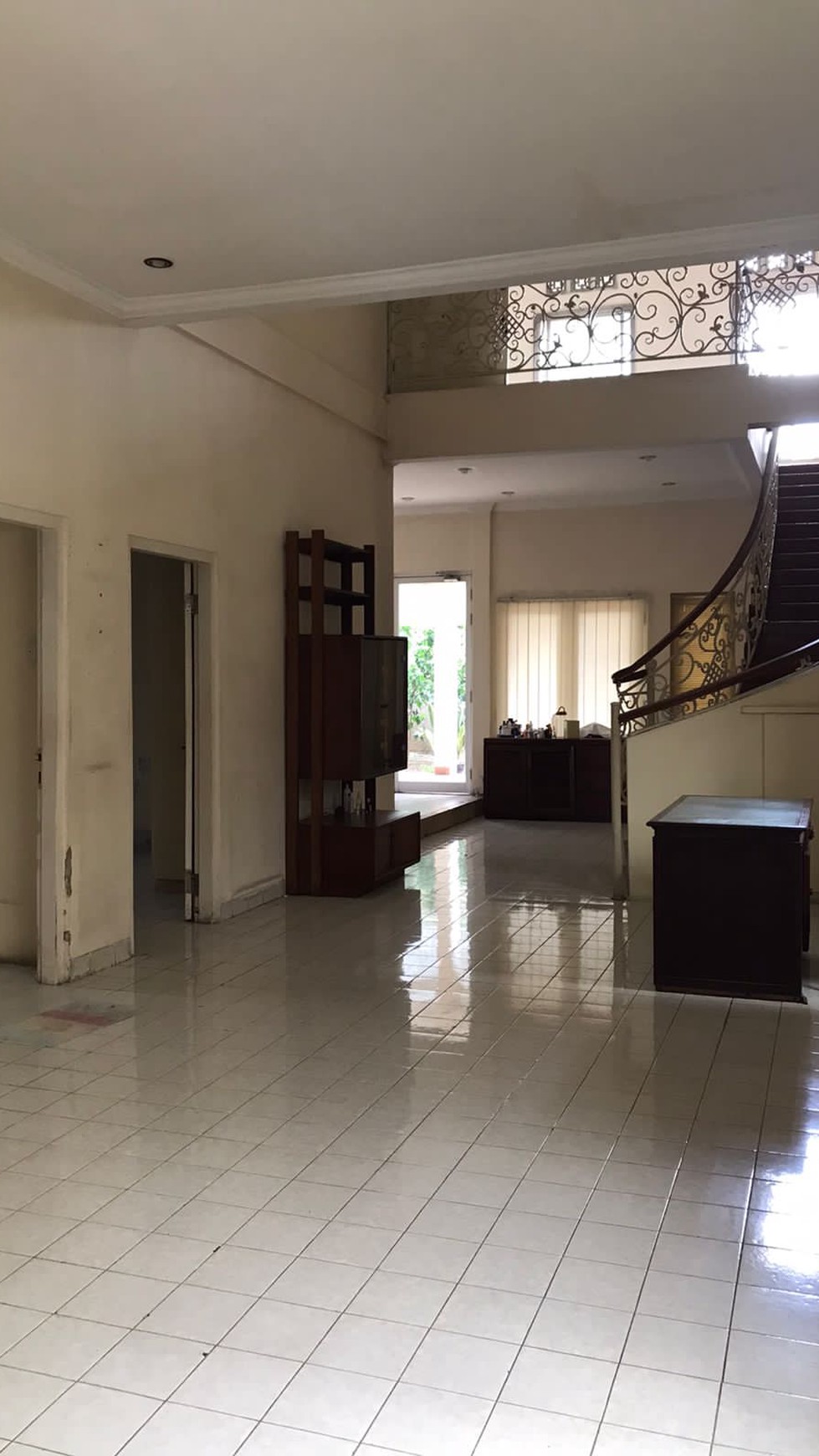 Dijual Rumah Nostalgia Di Cikini Jakarta Pusat