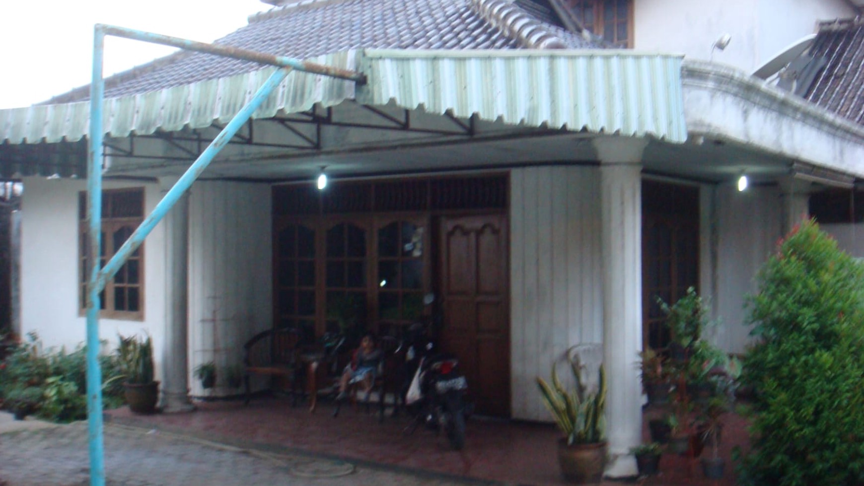 Rumah usaha jl. M Kahfi Ciganjur Jagakarsa di JakSel....