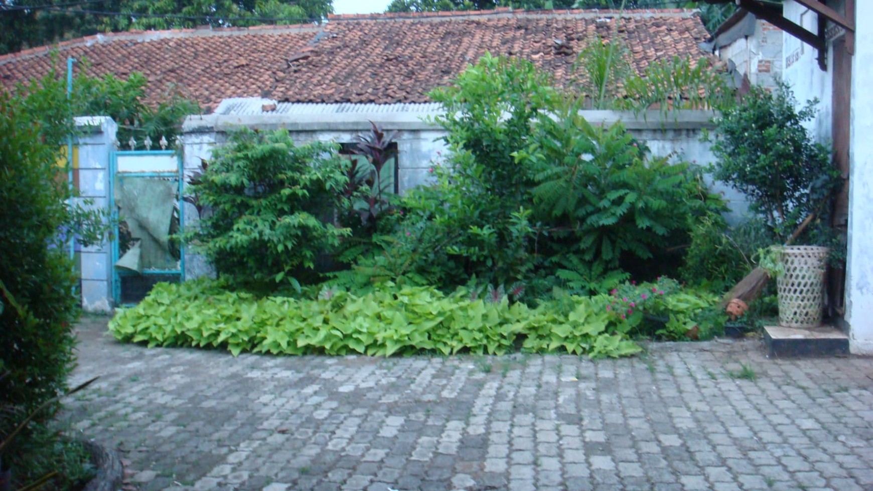 Rumah usaha jl. M Kahfi Ciganjur Jagakarsa di JakSel....