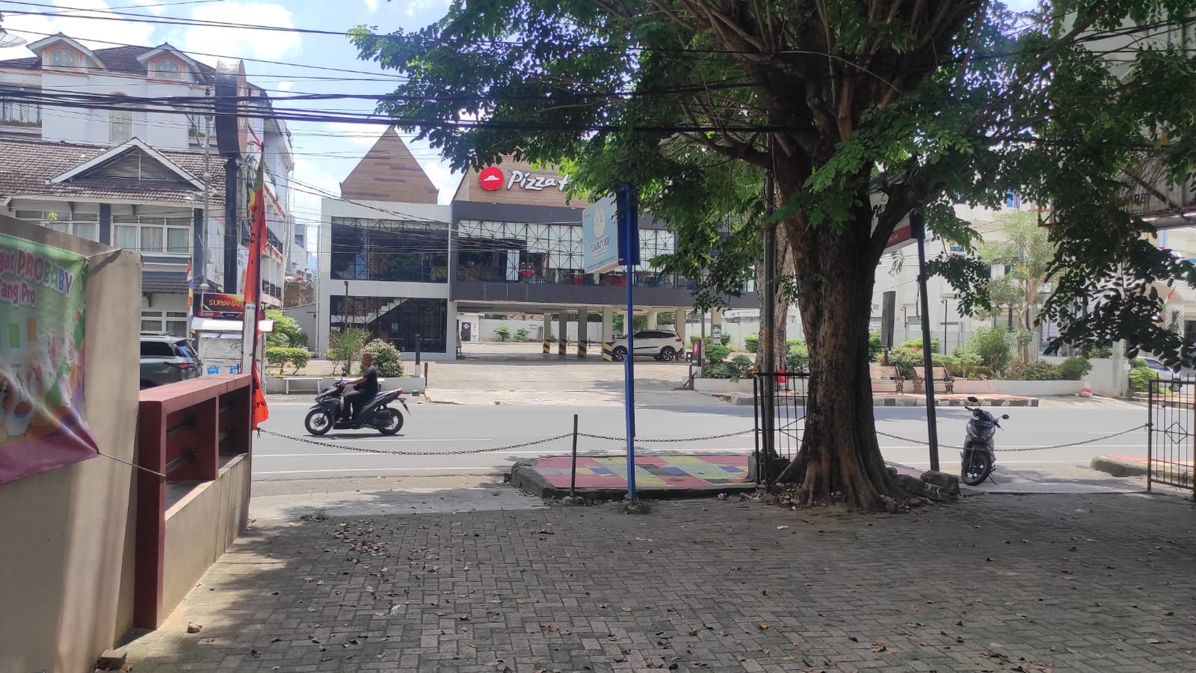 Ruko 3 Lantai (5 x 20) di Jalan Protokol Radin Intan Bandar Lampung