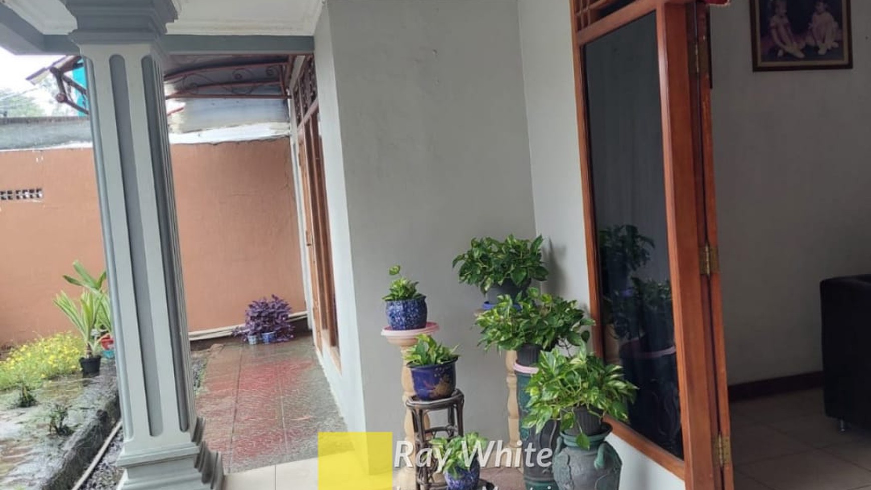 Dijual Rumah Pagar Keliling di Pusat Kota Pahoman ph