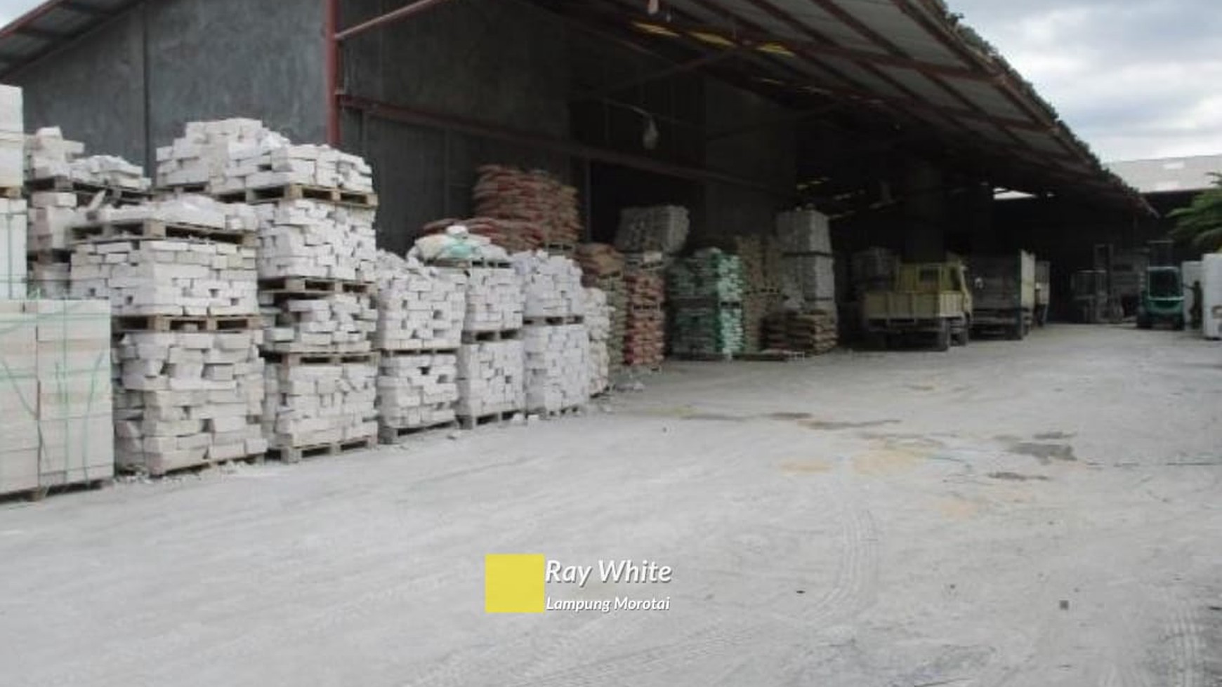 Dijual atau Lelang Gudang dan Mess di Bali yk