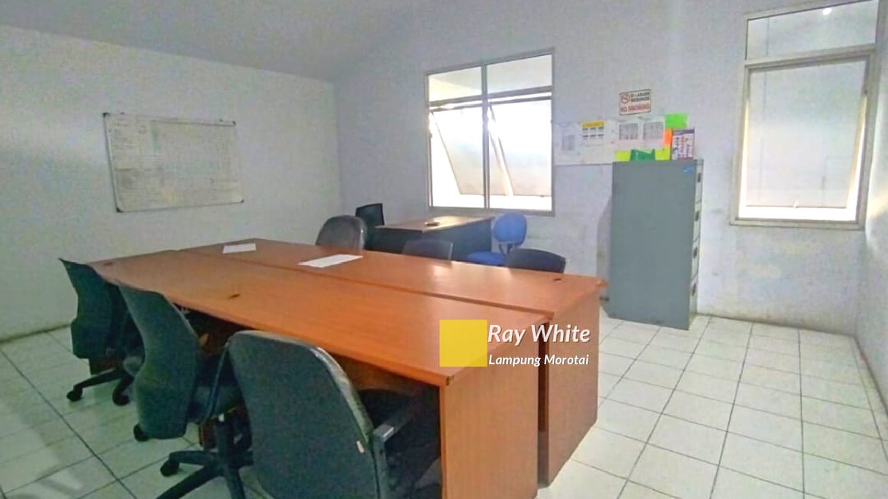 Dijual Cepat Ex Showroom Motor di Langkapura br