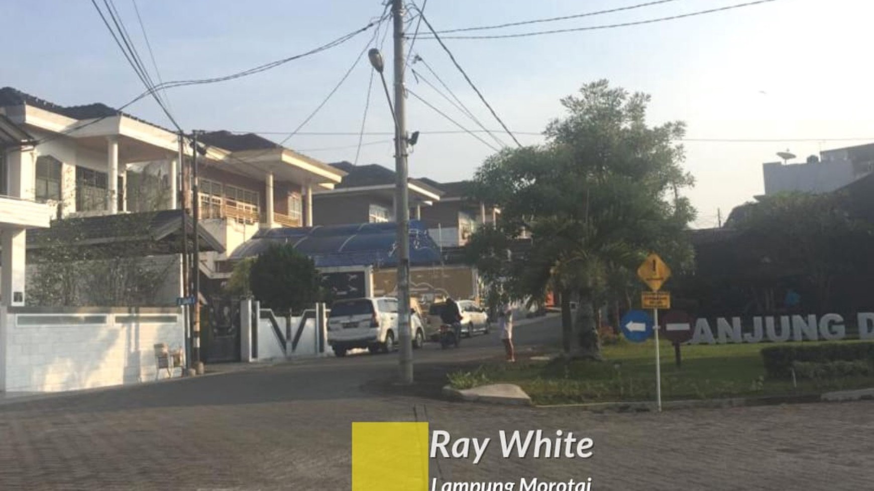 Dijual Cepat Rumah di depan Taman Tj. Damai Lestari yk